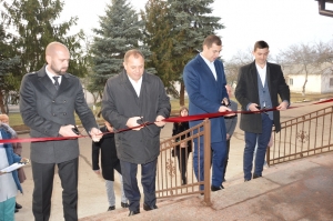 У переддень Святого Миколая урочисто відкрили капітально-відремонтоване дитяче відділення