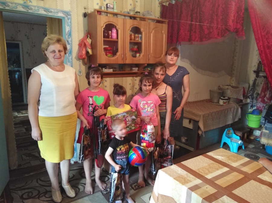 Візит в прийомну сім’ю