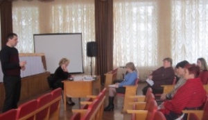 Громадська рада при райдержадміністрації  розглянула важливі питання щодо створення добровільних народних дружин на територіях сільських та селищних рад, профілактика поширення наркоманії та пропаганди здорового способу життя серед дітей та молоді та