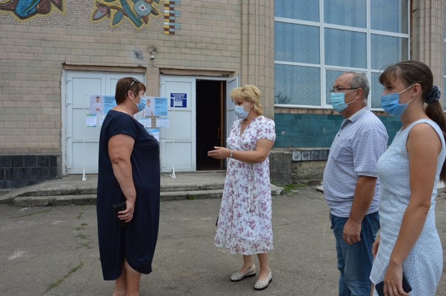 Ольга Бугаєнко оглянула роботу Центру масової вакцинації